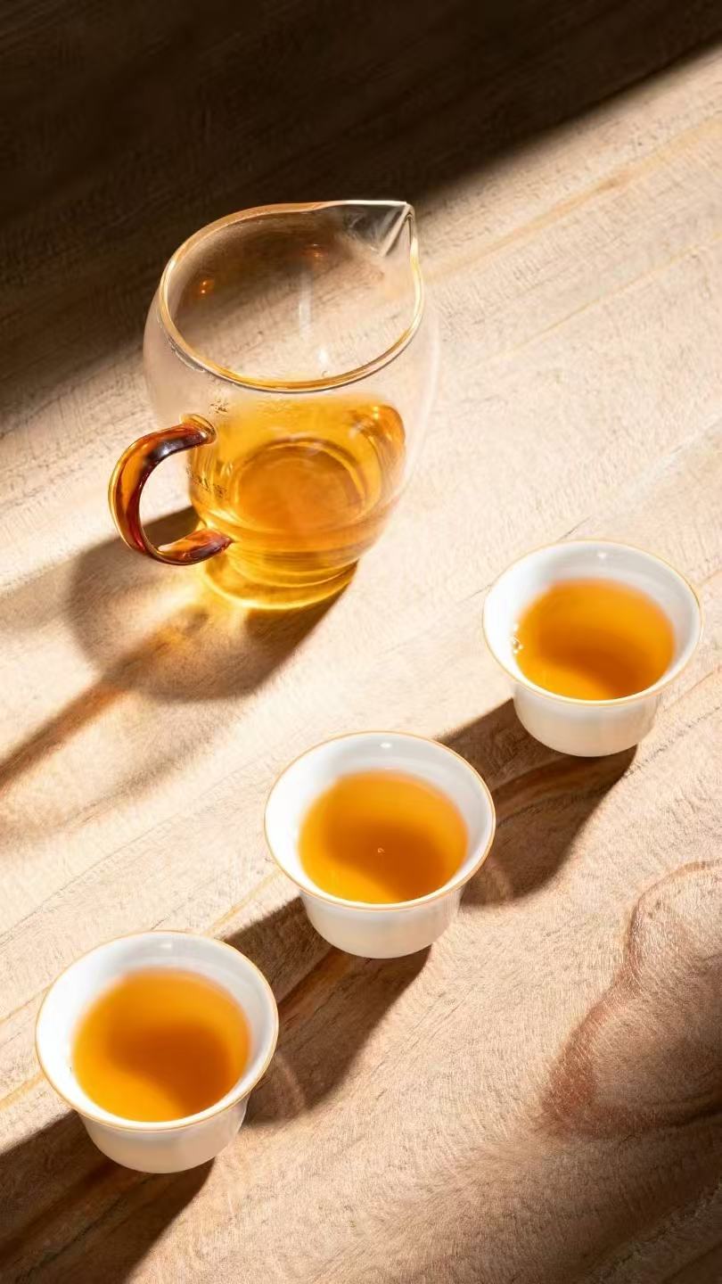 Yunnan Golden Silk Jade Snail Black Tea auto draft