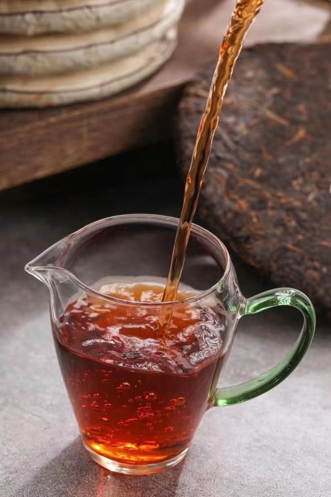 yiwu large tree ripe puerh