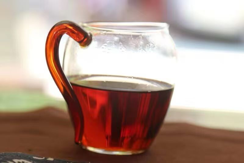 2006 vintage ancient tree liu bao tea (golden grade)